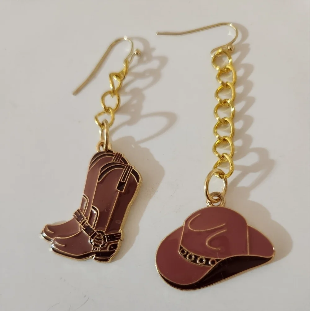 Hand Crafted Gold and Brown Cowboy Boot and Hat Pierced Earrings - Picture 6 of 6